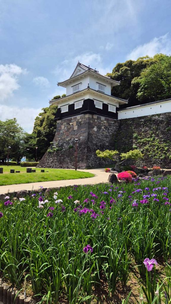 Omura castle garden